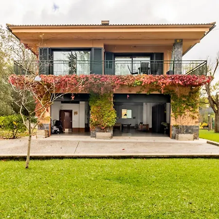 Chalet Ca La Iaia Casa Con Piscina Y Jardin